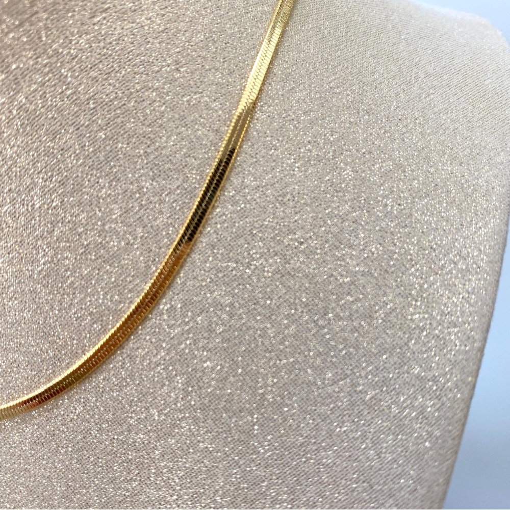 Gold snake chain necklace